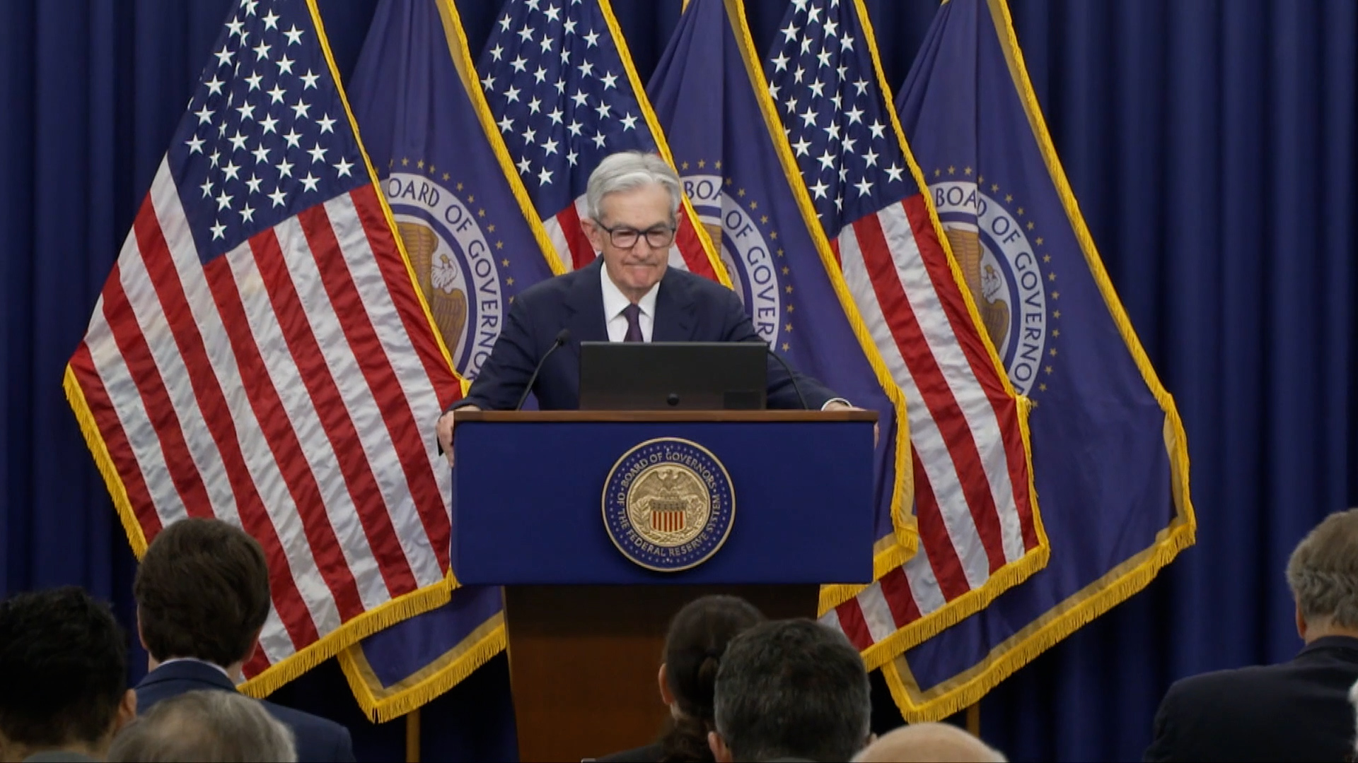 Fed holds interest rate unchanged amid uncertainty